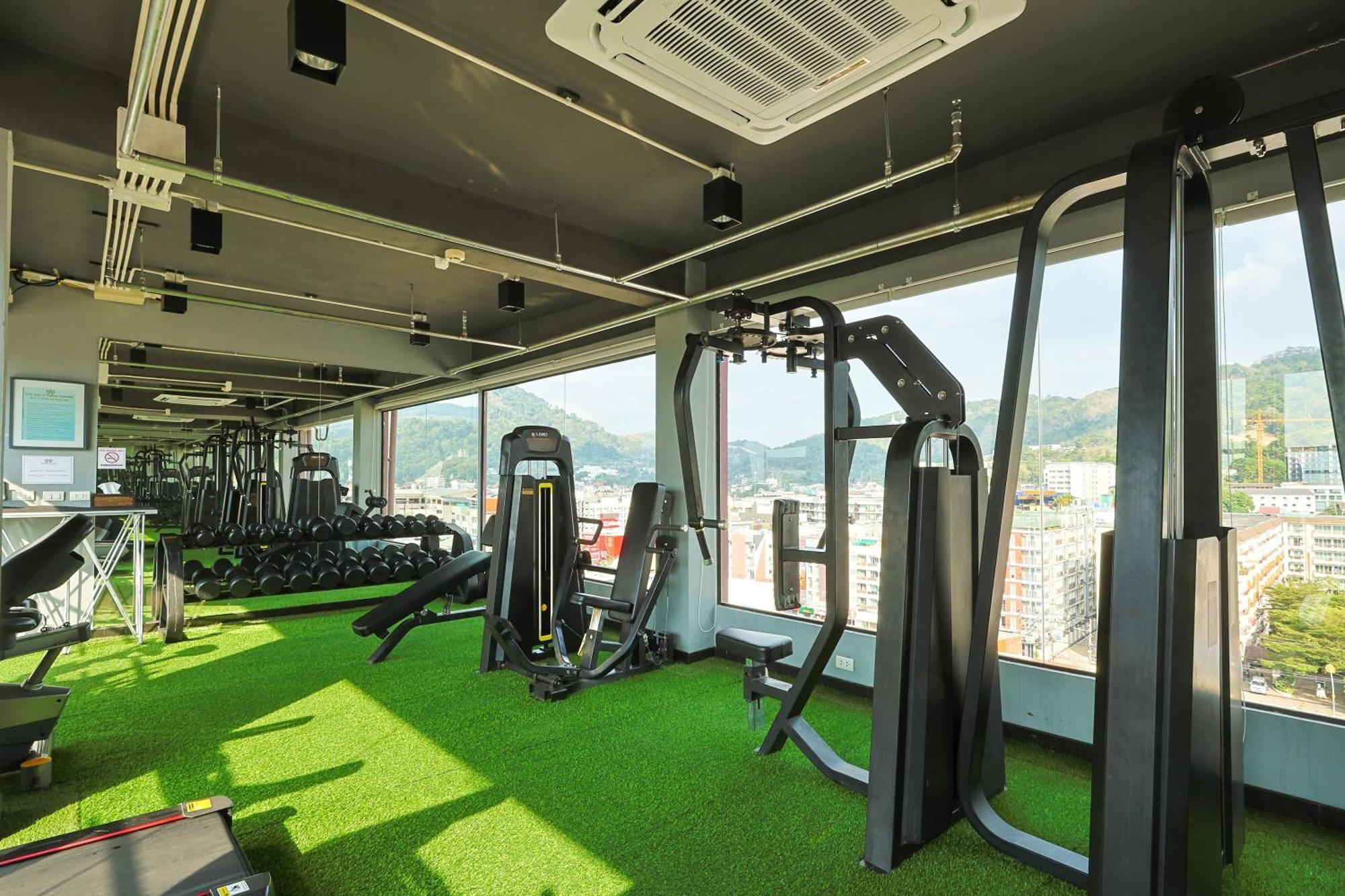 Gu Hotel Patong Пхукет Экстерьер фото