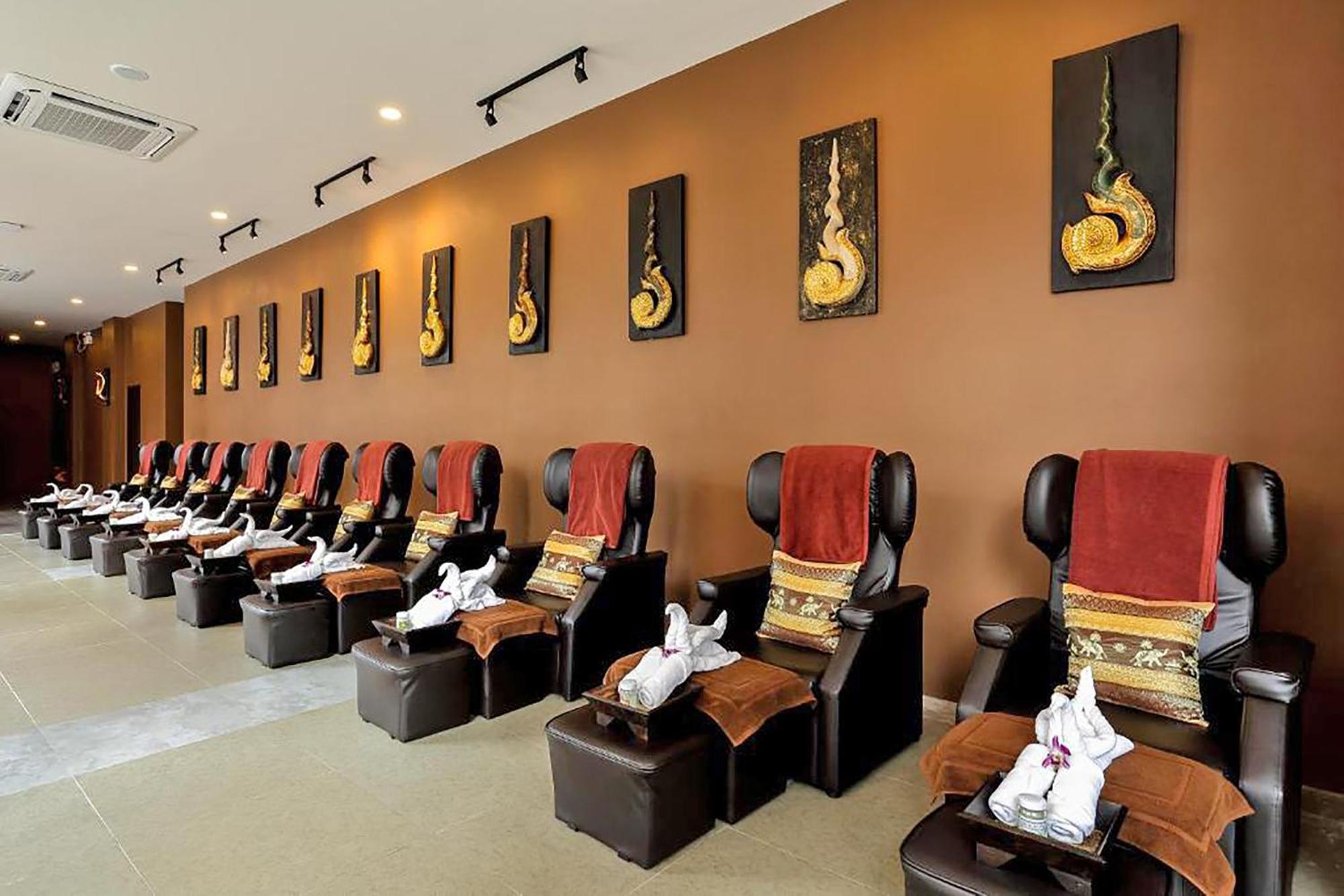 Gu Hotel Patong Пхукет Экстерьер фото